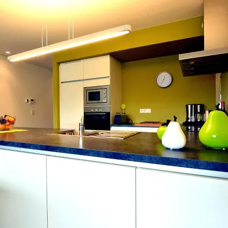 Modern In With Lake View * Robertville